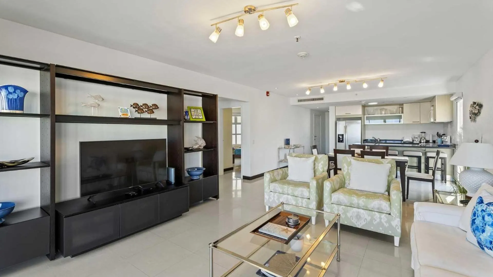 Beachfront -Bella Vista Penthouse 2Br Condo - E523 棕榈滩 阿鲁巴岛