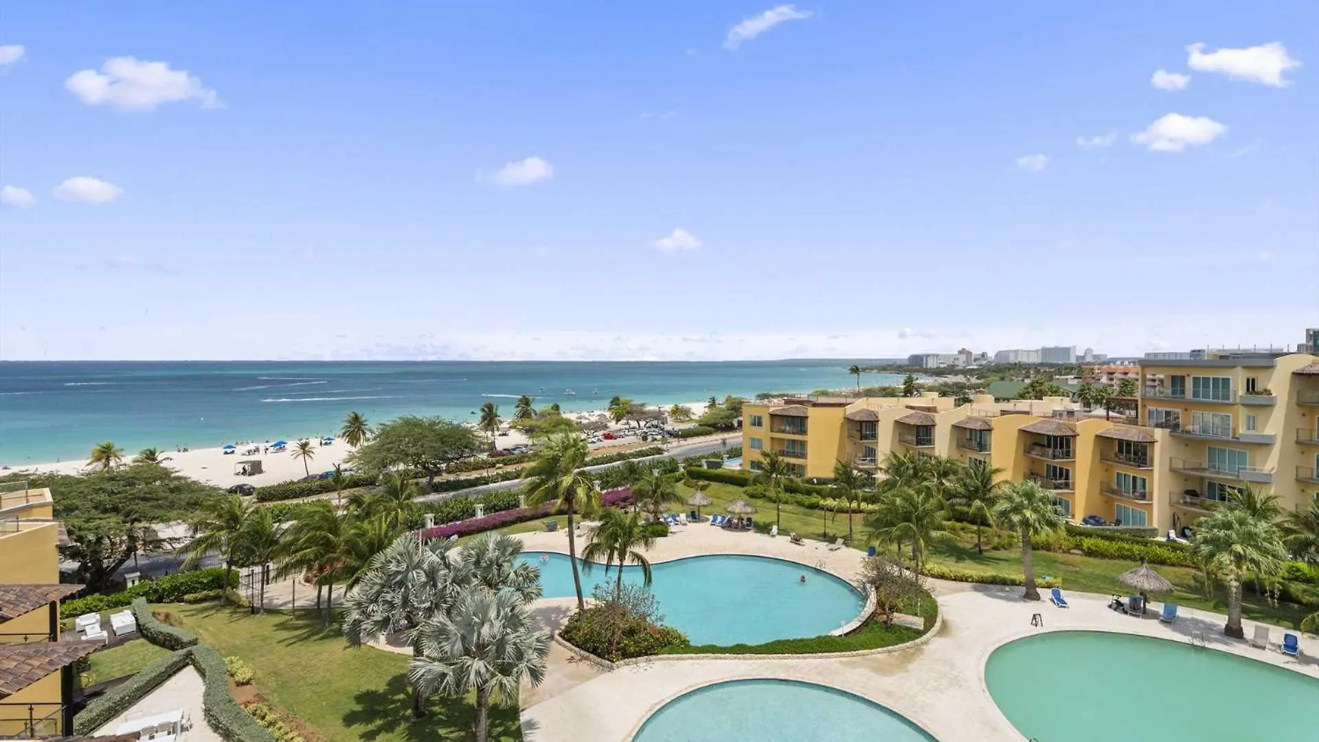 Beachfront -Bella Vista Penthouse 2Br Condo - E523 棕榈滩 0*,  阿鲁巴岛