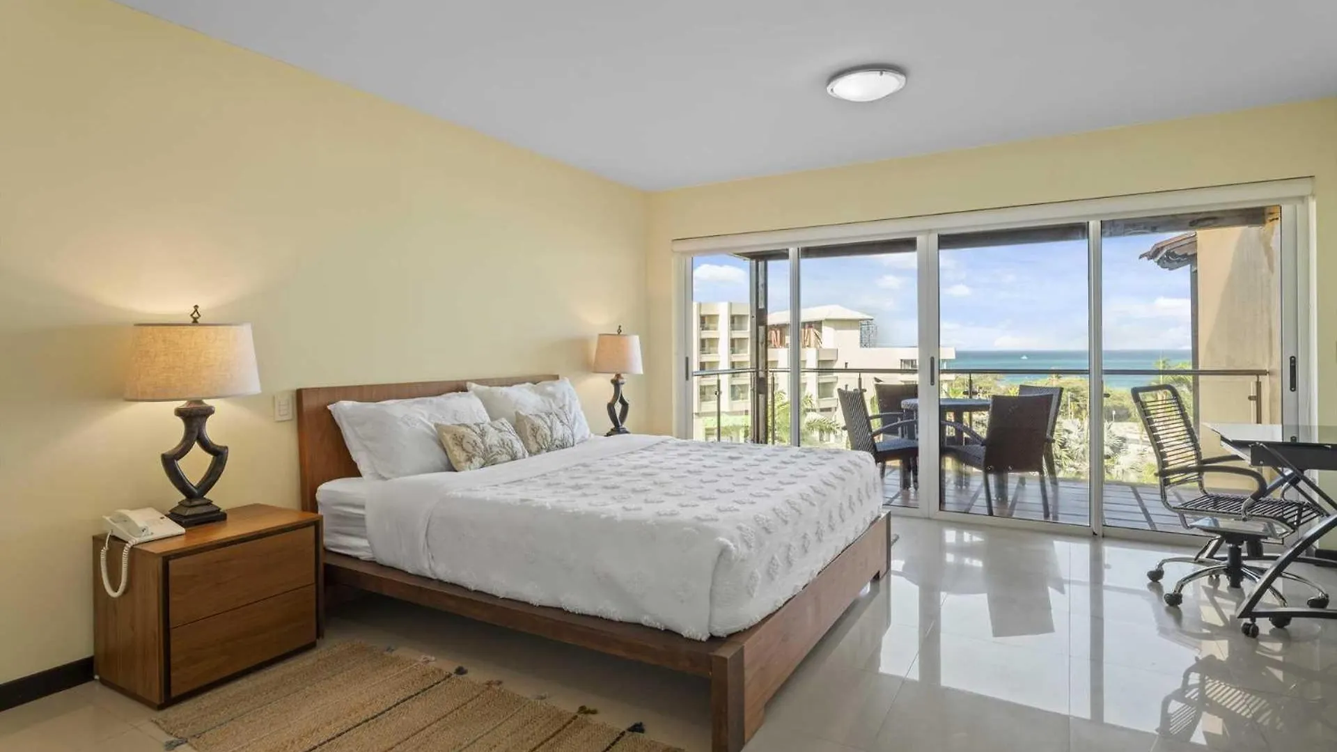Beachfront -Bella Vista Penthouse 2Br Condo - E523 Palm Beach 0*,  Aruba